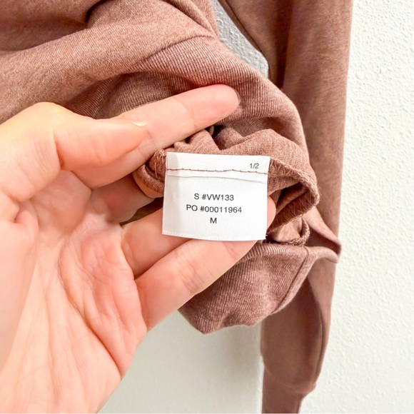 Vuori Daydream Crewneck Mauve Long Sleeve Top Sweatshirt M - Picture 4 of 4